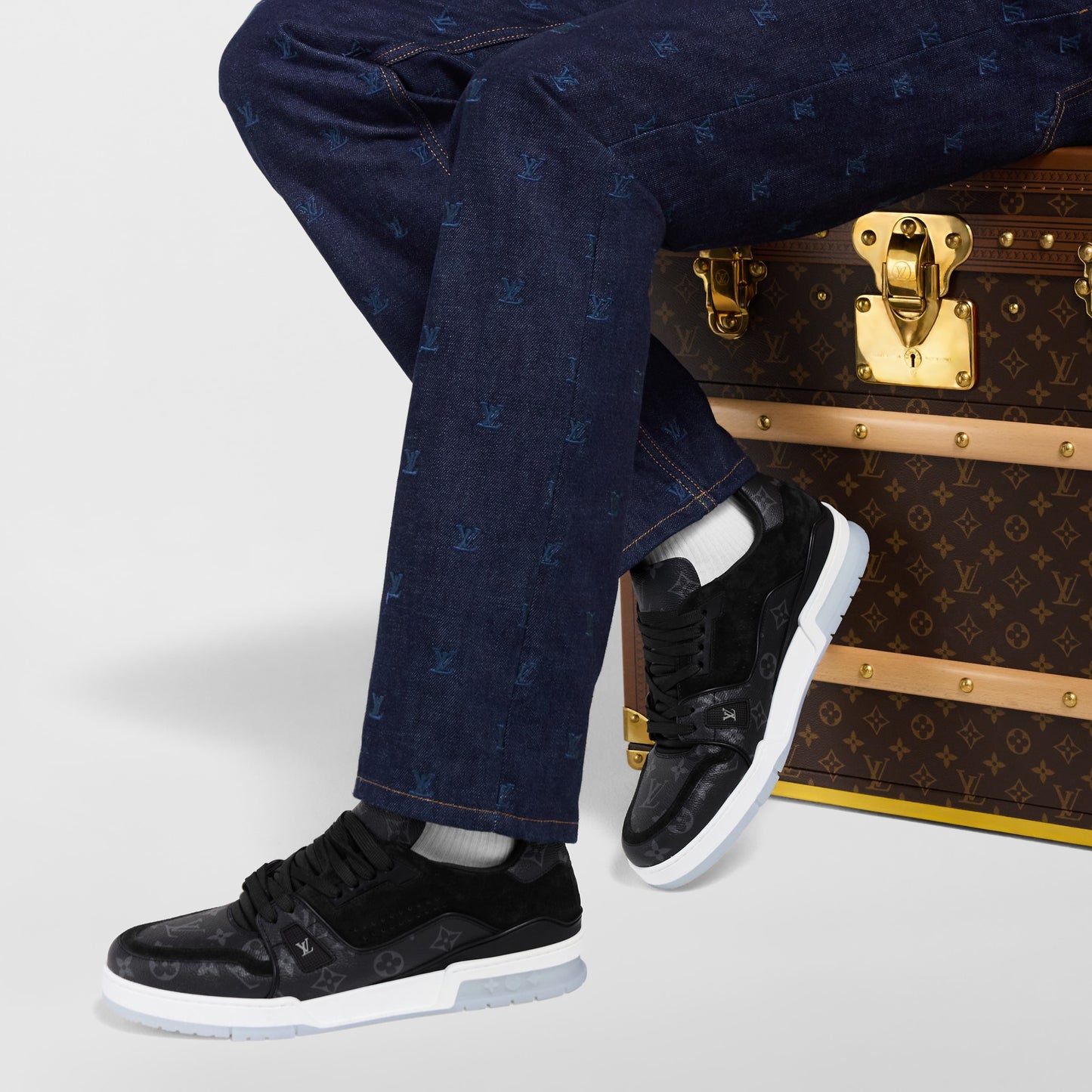Louis Vuitton Trainer Sneaker Black