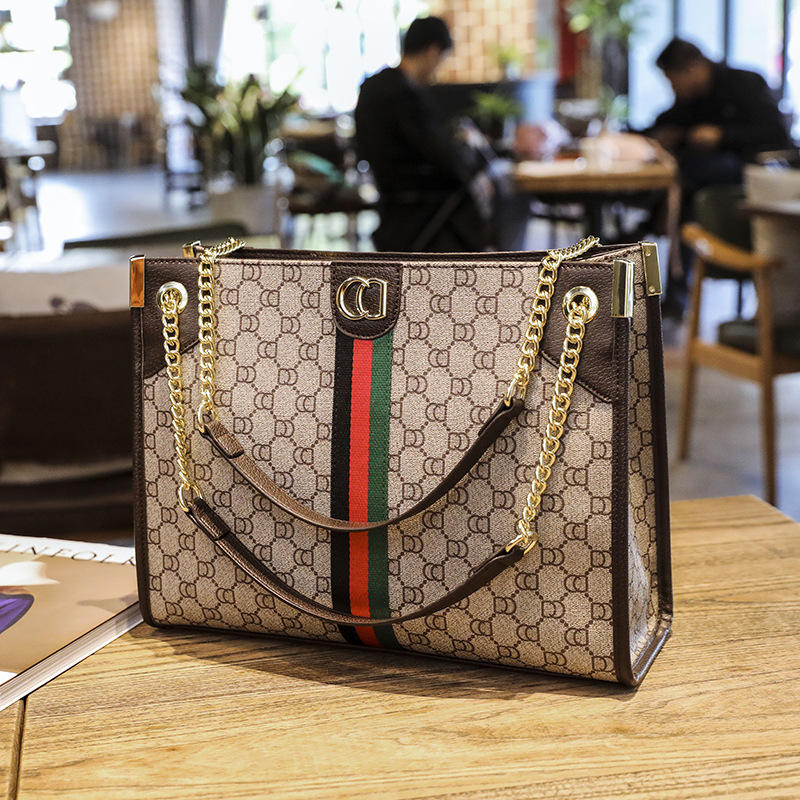 GUCCl Ophidia GG Supreme Chain Shoulder Bag