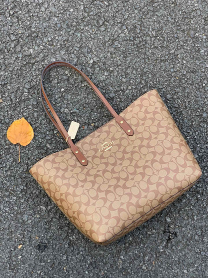 Coach Large City Tote Bag In Maxi Signature Canvas Signature Canvas-Gold-Tan-Brown