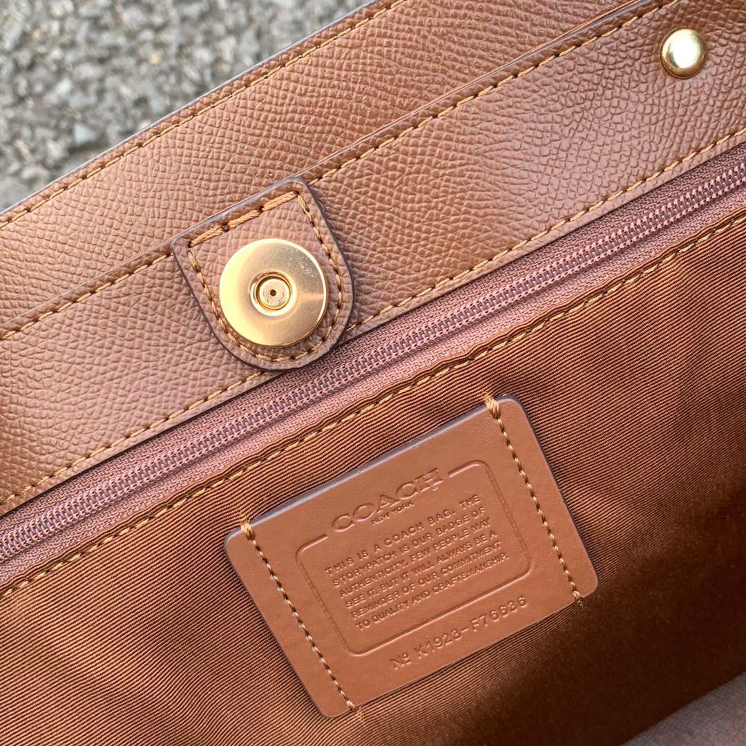 Coach Large City Tote Bag In Maxi Signature Canvas Signature Canvas-Gold-Tan-Brown