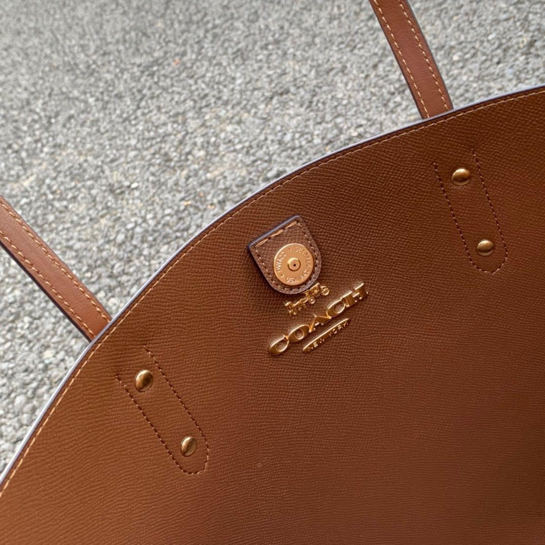 Coach Large City Tote Bag In Maxi Signature Canvas Signature Canvas-Gold-Tan-Brown