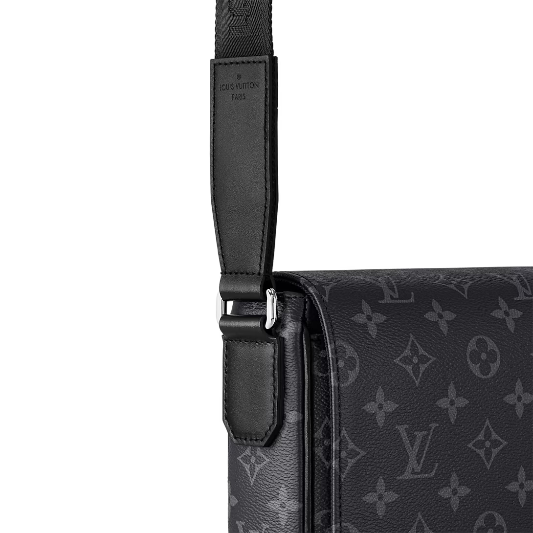 Louis Vuitton District PM