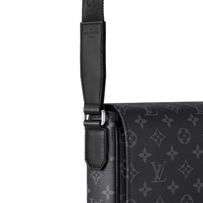 Louis Vuitton District PM