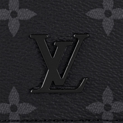 Louis Vuitton District PM