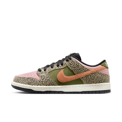 Nike SB Dunk Low Pro x Arts-Rec Skateshop